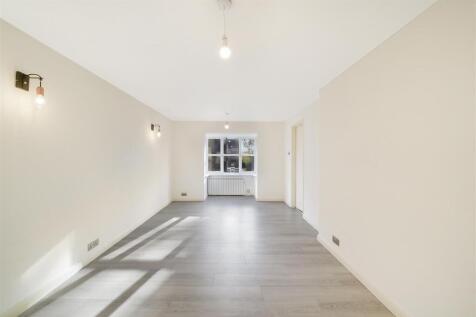 90 Conifer Way - LZXs5vTruBTzvJMF51Nn.jpg