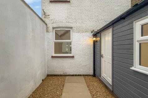 30 Pembroke Road - zkpqzbzpifNcBVsfRUgb.jpg