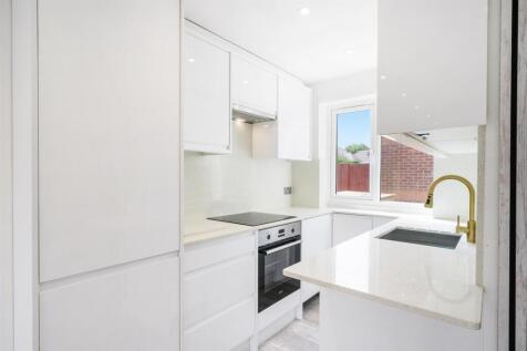 20 Sovereign Grove - NHPlfMN7vBWLG73V9uqm.jpg