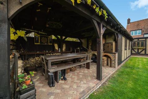 35 Medway Gardens - UN6MrRTS8Mb79uvQ1NVD.jpg