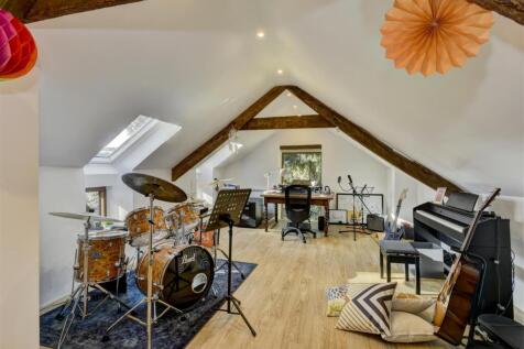 Studio/Office