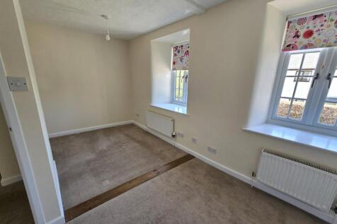 Bedroom 2.jpg