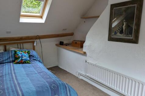 bed 1.jpg