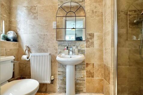 Ensuite.jpg