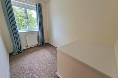 Bedroom 3.jpg