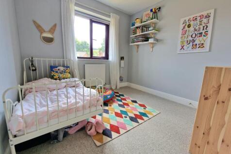Bedroom 4.jpg