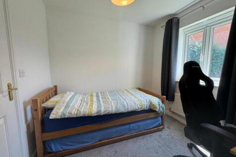 Bedroom 2.jpg