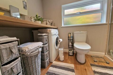 Shower Room/Utility