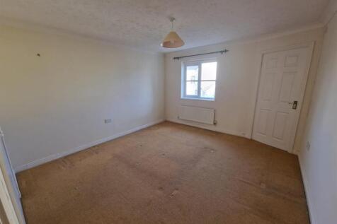 Bedroom 1.jpeg