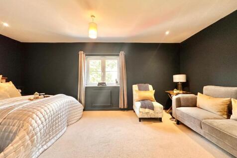 Bedroom 5/ Living Room