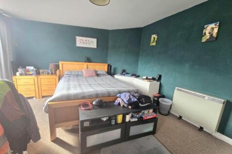 Bedroom 2.jpg