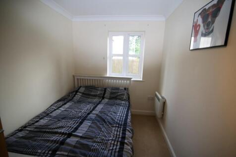 Bedroom 2.JPG