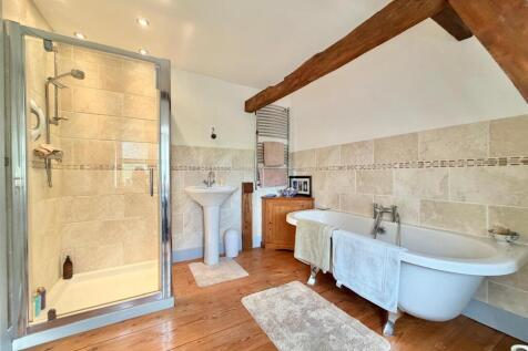 Annexe- Bathroom