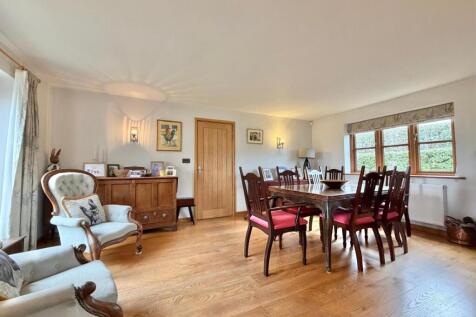 Main House - Dining Room