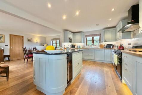 Main House - Kitchen