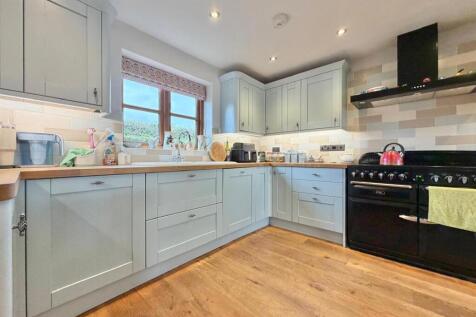 Main House - Kitchen