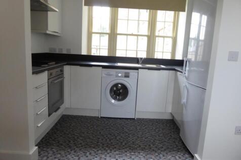 Flat 1, 8 Perreyman (1).JPG