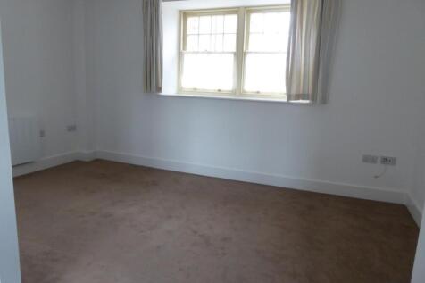 Flat 1, 8 Perreyman (3).JPG