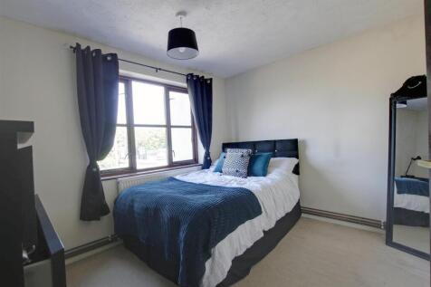 Bedroom.jpg