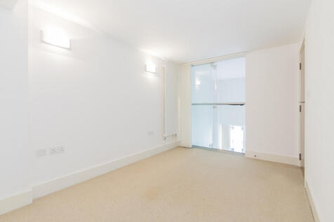 212 BLD 22 BEDROO...