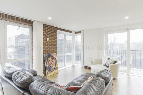 228 WAREHOUSE CT_...