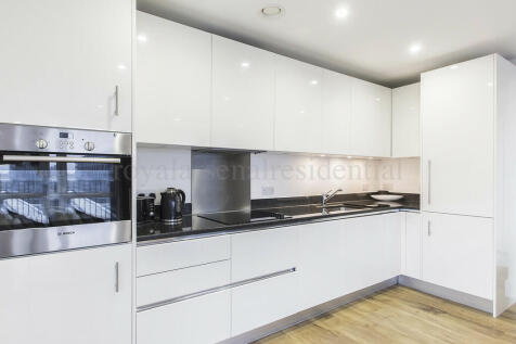 228 WAREHOUSE CT_...