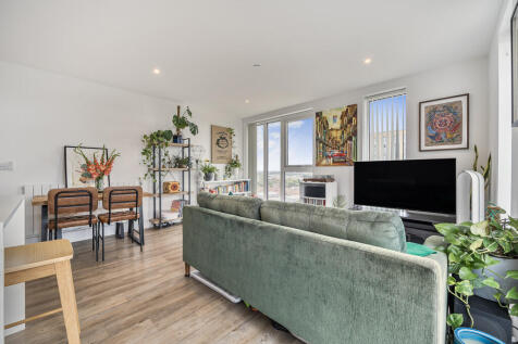 1341097-8-68a37af...