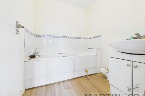 Bedroom 1 En-Suit...