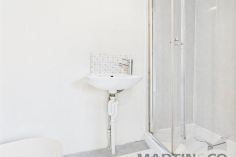 Bathroom (En-Suit...