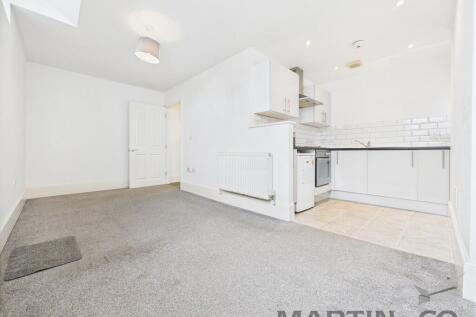 Lounge/Kitchen