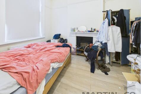 Flat 3 - Bedroom ...