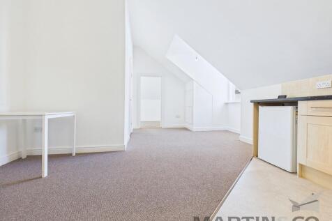 Living/Kitchen Ar...