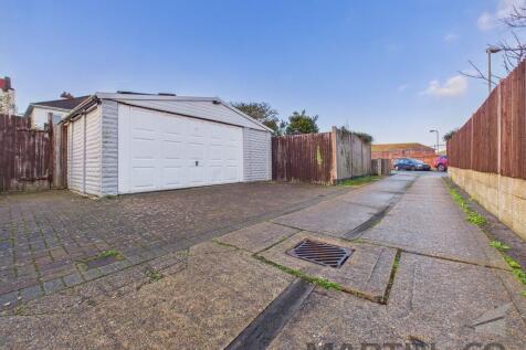 CAM02697G0-PR0337...