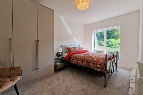 Bedroom 2.jpg