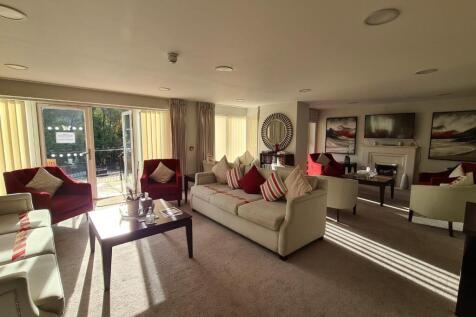 Communal Lounge