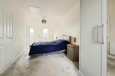pbox-bedroom-316150.jpeg