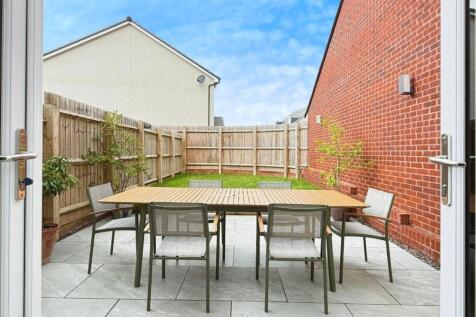 pbox-garden-316150.jpeg