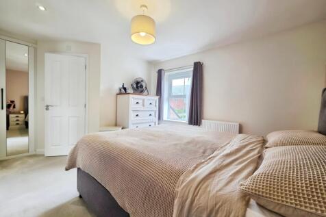 pbox-bedroom-319854.jpg
