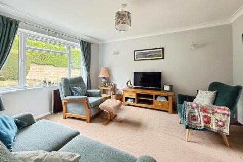 pbox-living_room-320824.jpeg