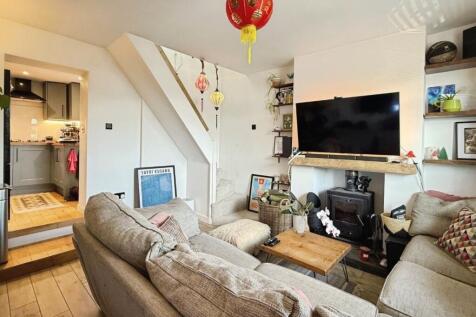 pbox-living_room-322563.jpeg