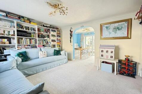 pbox-living_room-327403.jpeg