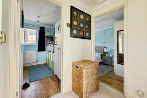 pbox-living_room-327403.jpeg