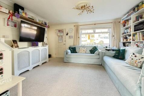 pbox-living_room-327403.jpeg