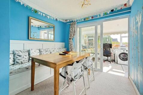 pbox-dining_room-327403.jpeg