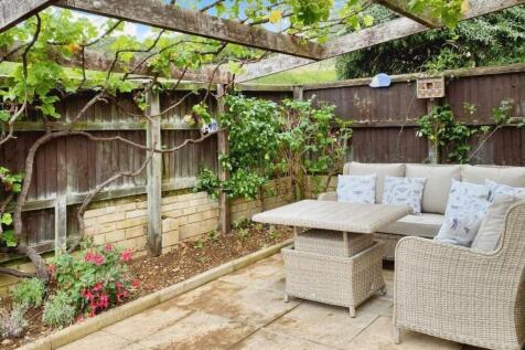 pbox-garden-327403.jpg