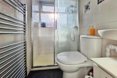 Shower Room.jpg