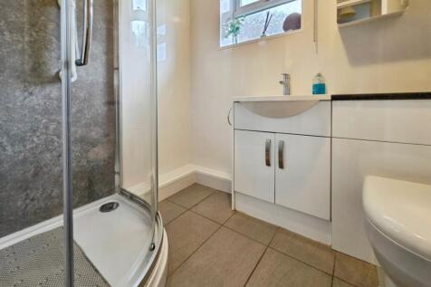 pbox-bathroom-336959.jpg