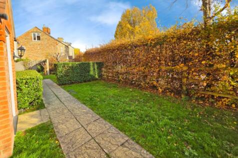 Communal Garden Infront