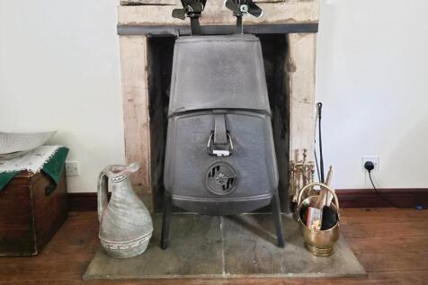 Log Burner.jpg