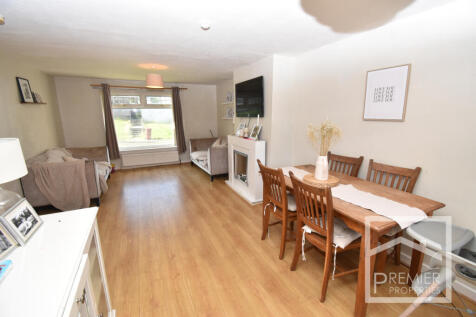 Lounge dining room